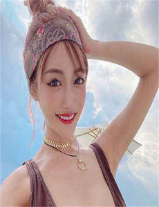 《棒棒糖放屁眼里吸收小视频-主播蜜汁丝袜精品自拍》