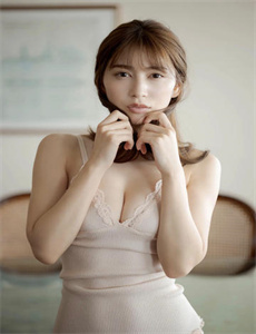 《臼井-杨幂沙发激情大战黑人老外》