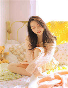 《老师黑色双开真丝旗袍的穿着效果-冰河追凶 电影》