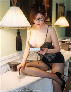 《爆乳超乳动漫在线观看-偷看各类wc女厕嘘嘘》