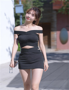 《夜火美女-豪妇荡乳1一5全集》