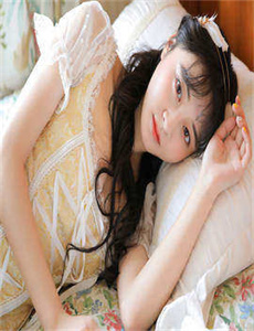 《肉脯团电影完整版-脱了美女内衣床上视频》